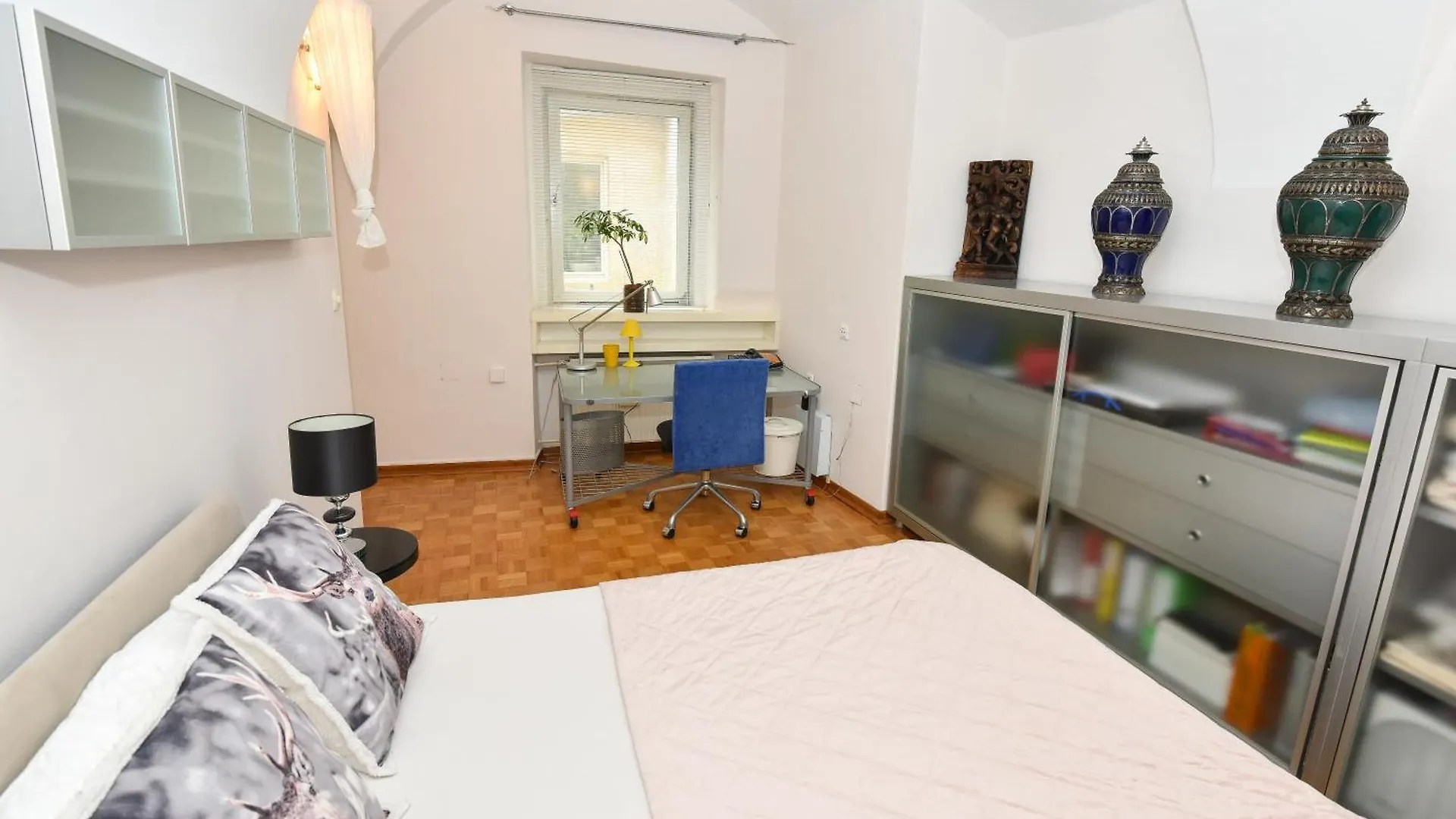 Neoclassical Luxury Apartment Ljubljana Slovenien