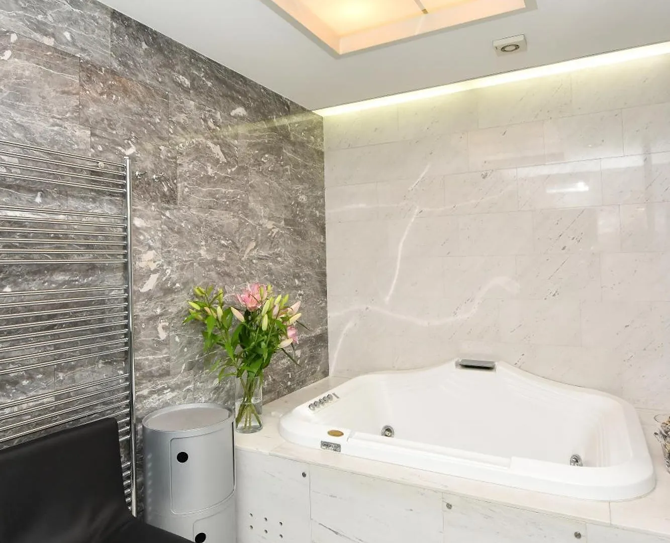 Neoclassical Luxury Apartment Ljubljana